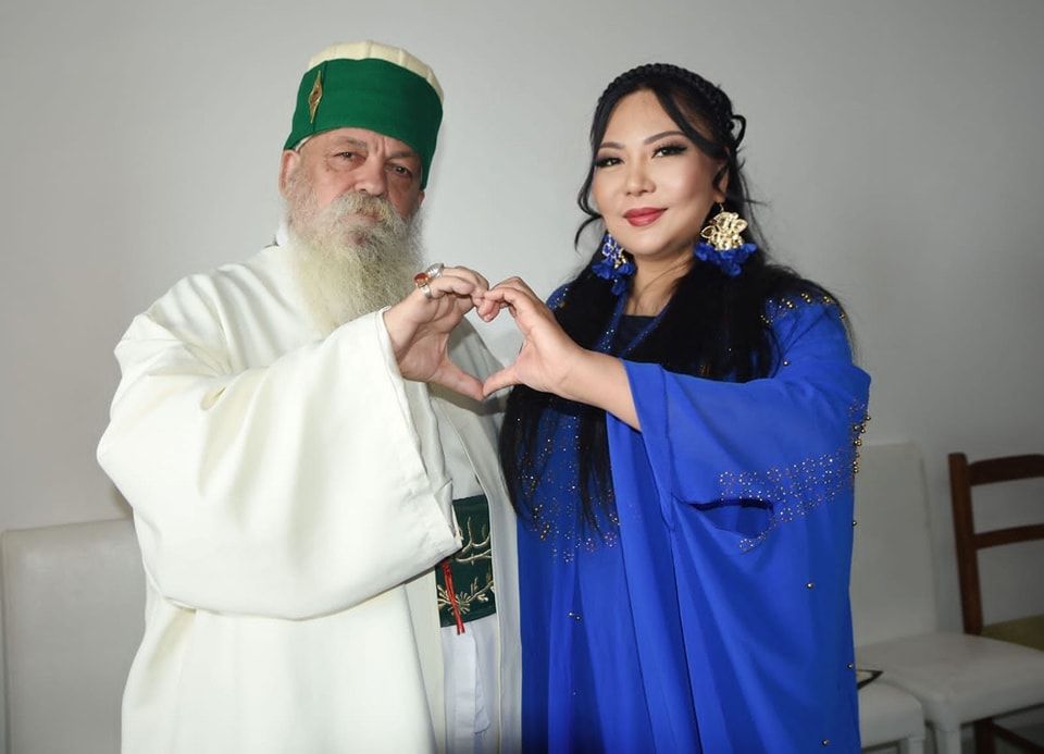 Visita da Majesty Queen Maria Amor — Ordem Bektashi