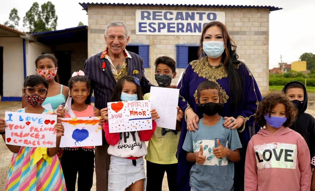 Café da manhã para crianças da Associação Semeador